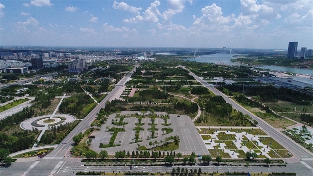 標(biāo)題：鄂爾多斯站立的文字文化主題公園
瀏覽次數(shù)：2113
發(fā)表時(shí)間：2020-10-16